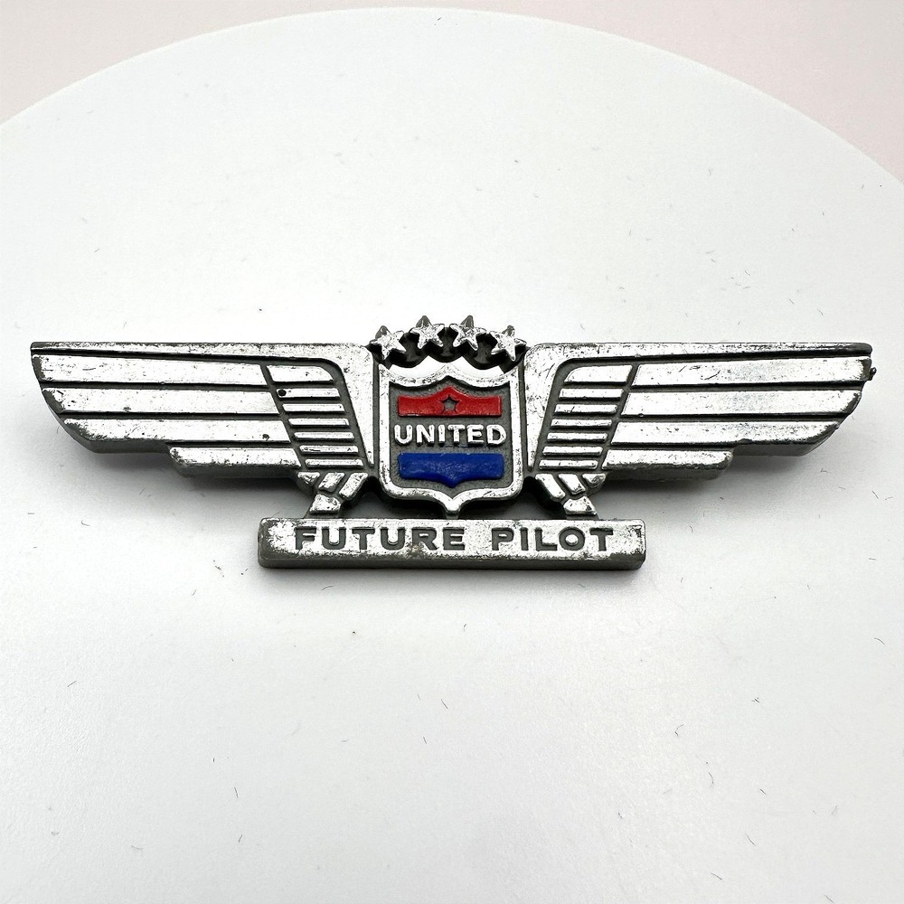 Vintage 90s Silver Tone United Airlines‎ Future Pilot Brooch Pin Wings Jewelry